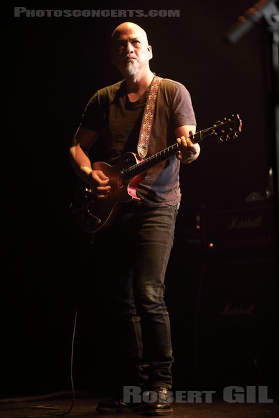 PIXIES - 2023-03-15 - PARIS - Olympia - Joey Santiago